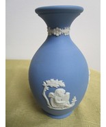 &quot;Wedgewood&quot; Green Jasperware  vase ORIGINAL [91] - $1,378.39 MXN