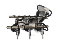 Fuel Injectors Set With Rail From 2010 Ford Taurus SHO 3.5  Turbo - $157.95
