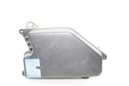 01-05 LEXUS IS300 Relay Fuse Box Housing F3154 image 2