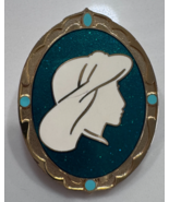 Disney Parks 2014 Princess Jasmine Cameo Profile Green Sparkle Pin - $202.97 MXN