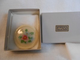 Vintage Avon Porcelain Flower Pin Brooch Spring Bouquet Pink Green Signed - $7.70