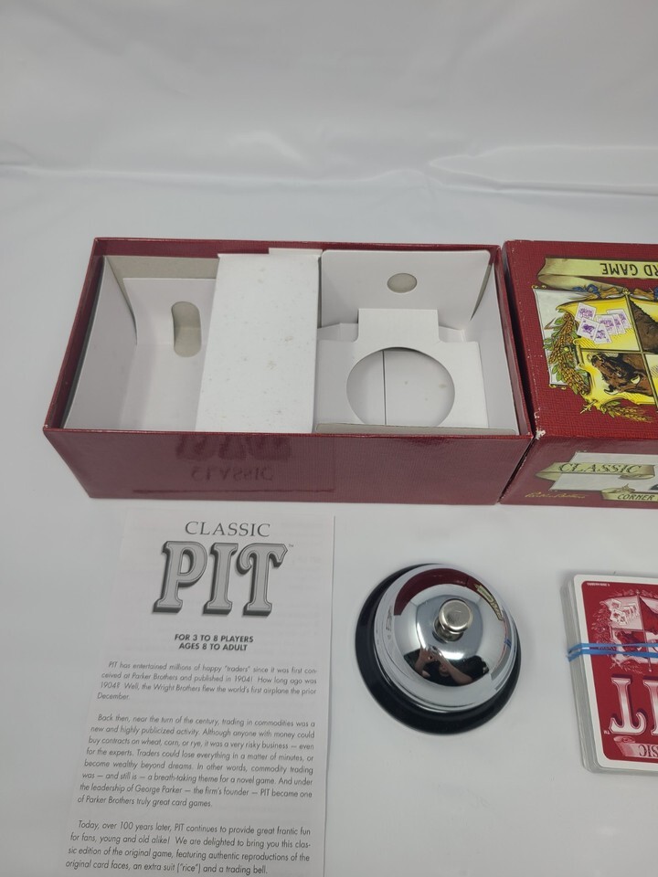 Hasbro Classic Pit Corner the Market Card Game 2009 Item image 4