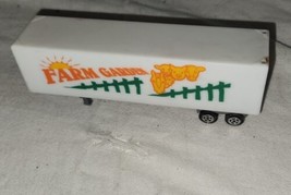 Vintage Farm Garden Semi Trailer Plastic Toy Truck 6 Inch Long - £10.35 GBP