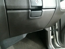 SIERRA150 2014 Glove Box 104413180 - $1,203.03 MXN