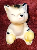 Vintage Cute Smiling Ceramic Cat Shaker Salt Or Pepper Single Closed Eye... - $6.99