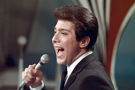 Paul Anka Rare 1960&#39;s performing on tv show 18x24 Poster - £19.12 GBP