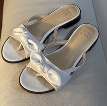 Crown &amp; Ivy Emma White Flatform Knotted Bow Slide Sandals Womens 7M - $24.50