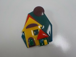 Vintage House Pin by LUCINDA  Pin or  Brooch dr64 - £11.84 GBP