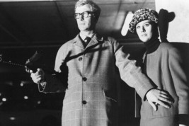 Sue Lloyd Michael Caine with gun The Ipcress File 11x17 Mini Poster - £14.11 GBP