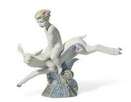 lladro Porcelain - Natural Freedom - Size 30 x 37 cm - $588.97