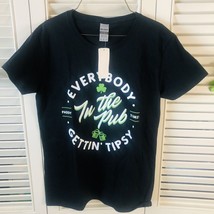 St. Patricks Day New Everybody In The Pub Gettin Tipsy T Shirt Black Men’s Small - £6.19 GBP