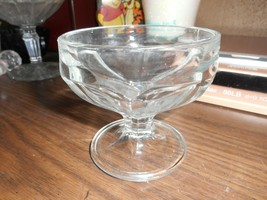 Heavy Glass Ice Cream Pudding Jello FOUNTAINWARE STEMMED SHERBET DISH GLASS - $10.00