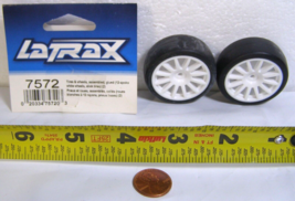 LaTrax Tires &amp; Wheels Assy Glued 2ct. #7572 White Wheels   SI1/SAB - $9.95