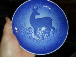 Bing &amp; Grondahl B&amp;G 1975 Doe And Two Fawns Mothers Day Mors Dag Plate/EUC - £8.88 GBP