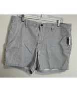 Old Navy Women’s White Blue Striped Everyday Shorts Size 14 - $19.79