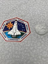 Nasa STS-78 Space Shuttle Columbia Sticker Coin KG Henricks Kregel Brady - $184.34 MXN