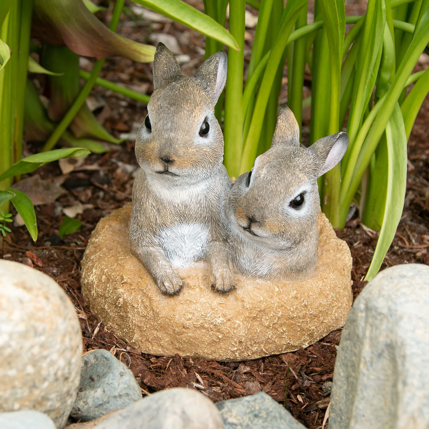 Peek-A-Boo Garden Bunnies Decor - £44.12 GBP