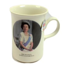 Queen Elizabeth II 1977 Jubilee Churchill Mug England w Sticker - £12.47 GBP