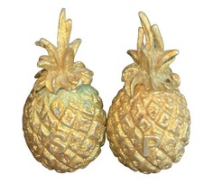 Vintage Gold Pineapple Salt &amp; Pepper Shakers 2&quot; Tall Metal Tropical Decor - $279.41 MXN
