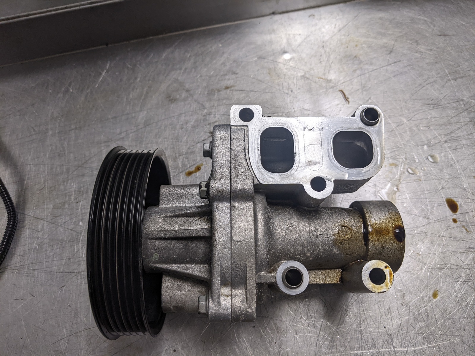 Water Coolant Pump For 13-16 Hyundai Santa Fe Sport  2.4 251002G500 Item image 3