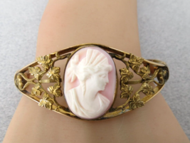 Antique Gold Filled Bracelet Angel Skin Cameo Ward Bros Hallmarked W &amp; S.B ☆Pink - £175.53 GBP