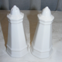 Vintage Pflatzgraff Pottery Heritage White Salt and Pepper Set USA 8-d - $368.72 MXN