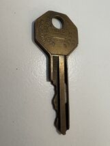 Vintage Key STAR HBR2  B10 H98LA Brooklyn NY Appx 2"  Locks Steampunk - $5.45