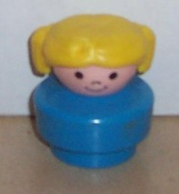 Vintage 90&#39;s Fisher Price Chunky Little People Peggy figure FPLP - $185.43 MXN