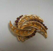 Vintage Gold-tone Purple Rhinestone Leaf Brooch - $13.99