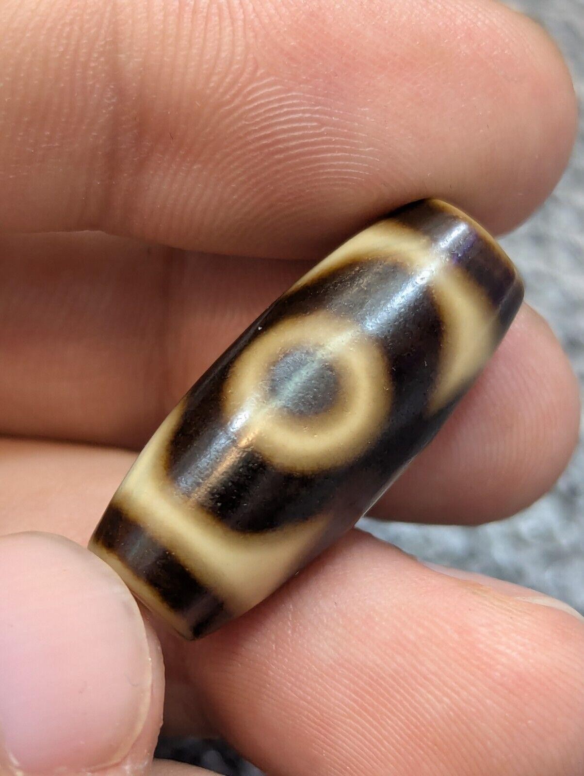 Hochwertiges altes tibetisches 3 Kreis Augen in Augen Achat Stein Dzi Perle... Item image 9