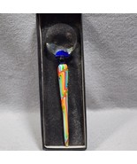 Two&#39;s Company Colorful Swirled Art Glass 7.75 Inch Magnifying Glass Loup... - $28.03 CAD