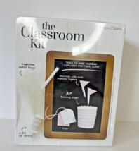 BRAND NEW Paper Eskimo The Classroom Kit 24 Cupcake Set - $169.22 MXN