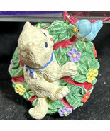 1998 Hallmark ~What&#39;s Your Name? ~White Kitten &amp; Bluebird on Wreath Orna... - $5.93