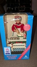 Holiday Creations Scene Mrs Claus Toy Counter Baking Musical Lighted Candle Work - £46.38 GBP