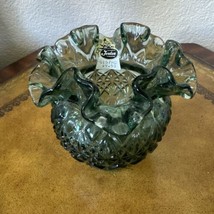 Vtg Fenton Glass Green Ruffled Crimped Rose Bowl Vase 4 1/2”H Diamond Cu... - £30.92 GBP