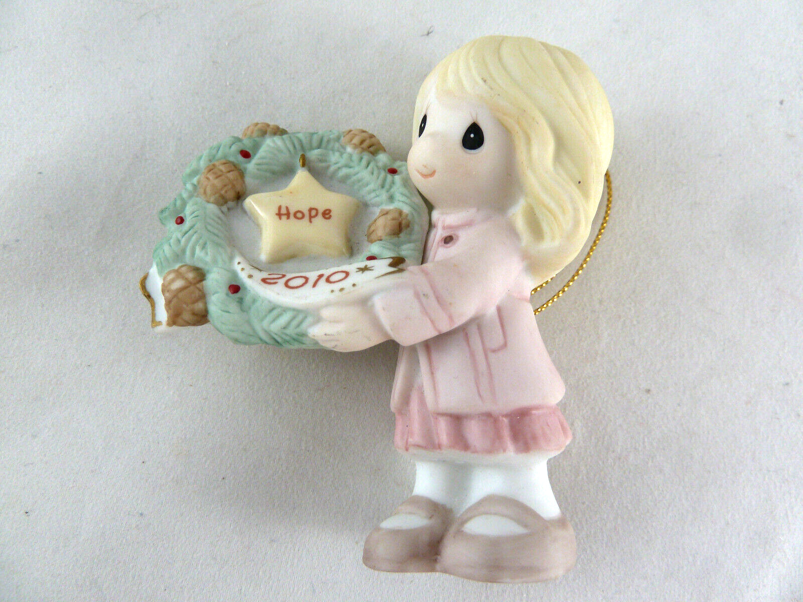 Precious Moments 2010 Annual Ornament Girl Holding Wreath My Hope Is In You 3.5" - $10.88