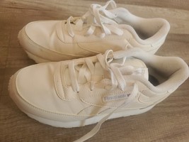 Reebok Classic Renaissance White Lace Up Sneaker Women&#39;s Size 7 - $38.79