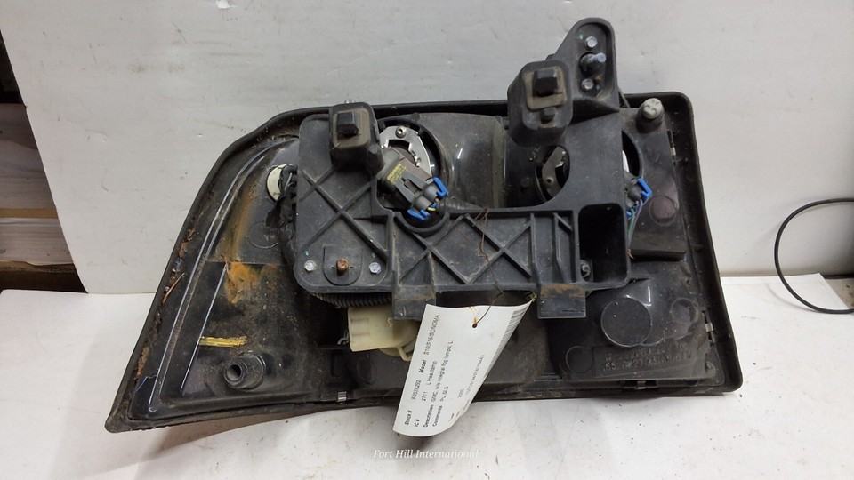 98 99 00 01 02 03 04 05 GMC Sonoma left driver's headlight assembly without fog Item image 2