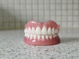 Full Upper and Lower Dentures/False Teeth,Ultra White Teeth, Brand New. - £105.60 GBP