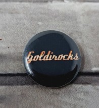 Goldirocks Pinback Button Pin VTG 2003 Movie Film Promo Goldilocks Cosplay Rock - £2.72 GBP