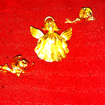 Beautiful Angel Lot Brooch Set - £11.63 GBP