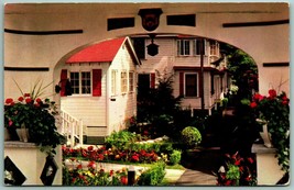 Entrance to Cottages Scaroon Manor Schroon Lake New York NY Chrome Postcard A12 - $9.00
