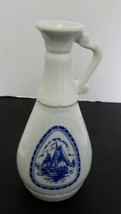 Liquor Bottle Jim Beam Beam&#39;s Choice Decanter Ships Windmill VTG 1963 Delft Blue - £12.48 GBP