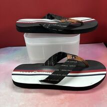 TOMMY HILFIGER Women&#39;s Size 5.5 Red White Stripe Fabric Strap Flip Flop New - $369.26 MXN