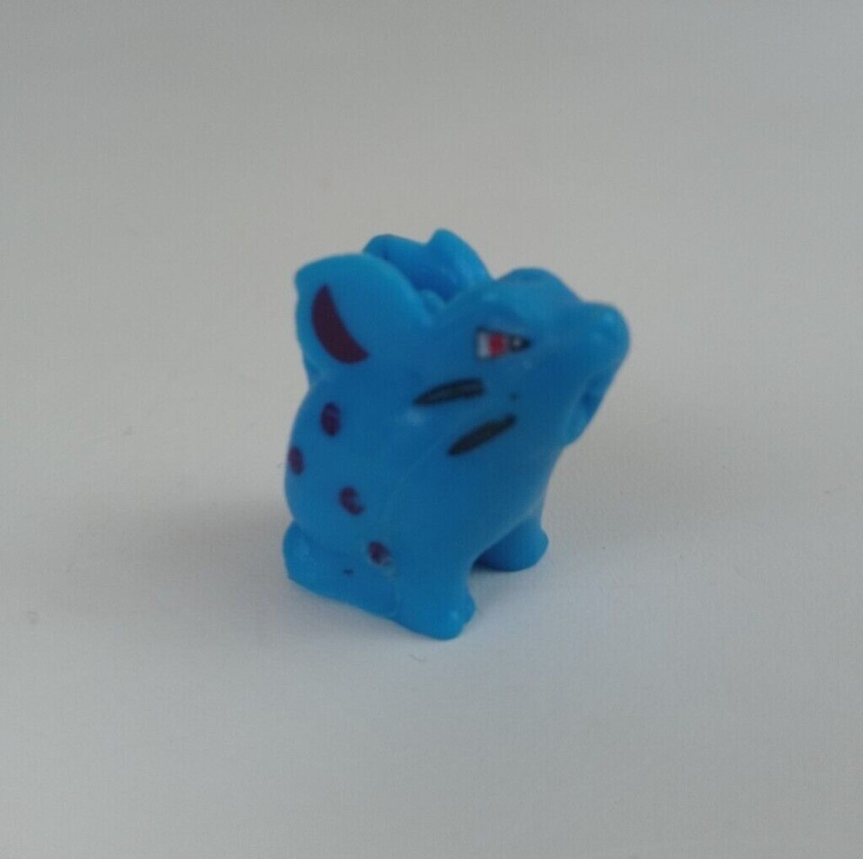 Vintage RL Pokemon .75&quot; Micro Mini Figure Nidoran - $12.86