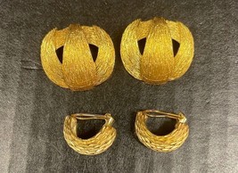 2 Pair Vintage Clip On Earrings B.S.K. and Vendome - $1,069.13 MXN