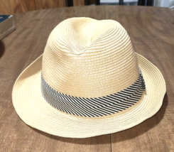 D &amp; Y Women’s Cloche Hat One Size Fits Most Straw Look Braided Striped R... - $26.77 CAD