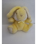 1986 Vintage GUND Floppsy Bunny Rabbit Yellow Plush Stuffed Animal Sitting - £23.37 GBP