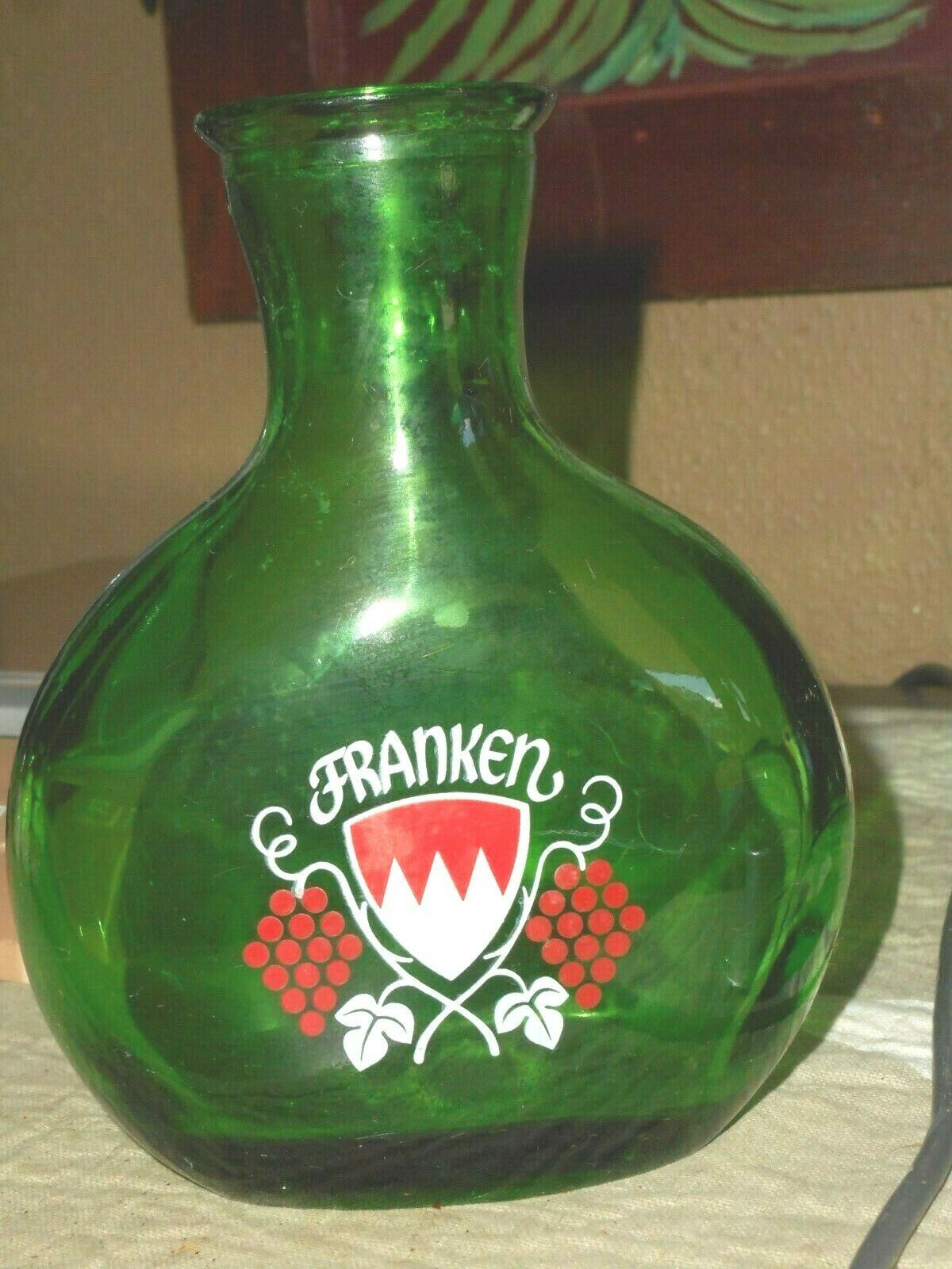FRANKEN Green GLASS GERMAN WINE BOTTLE GRAPES AND LOGO Germany GREAT CONDITION - $12.99