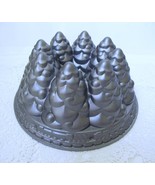 Nordic Ware Christmas Holiday Tree Bundt Cake Pan Mold Non StickTrain Ri... - €17,36 EUR
